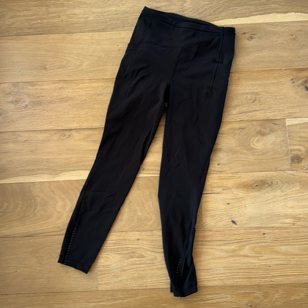 Size 6 lululemon leggings black